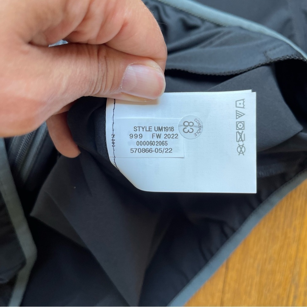NEW under Armour Voyager Full Zip Wind Golf Jacket UM1918 - Picture 6 of 8